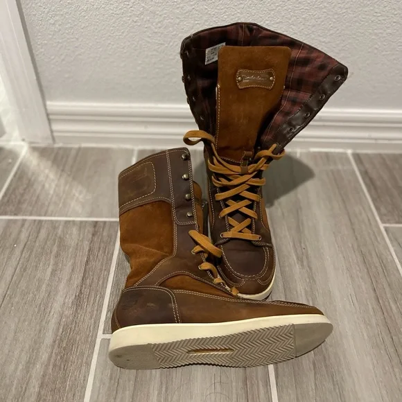 Timberland women chestnut brown suede leather lace up boots US 6